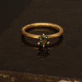 Natural sapphire solitare ring 18k