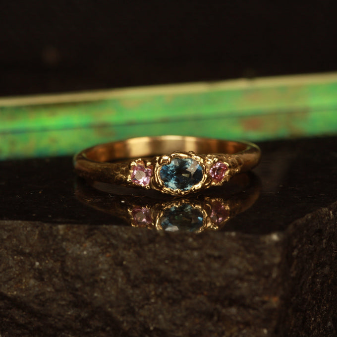 portrait ring