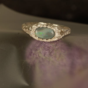 green sandcast opal ring - Size 8