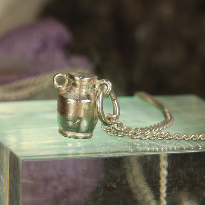 vase necklace