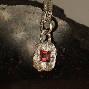 Rhodolite garnet princess cut pendant