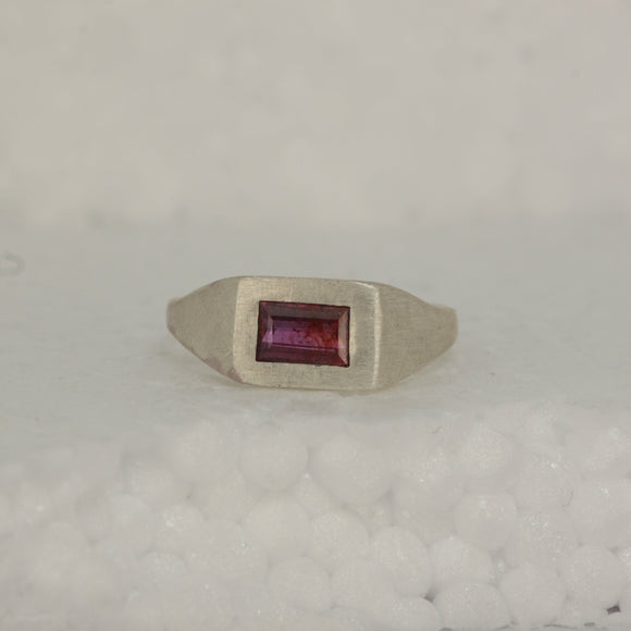 natural ruby ring - Size 4.5