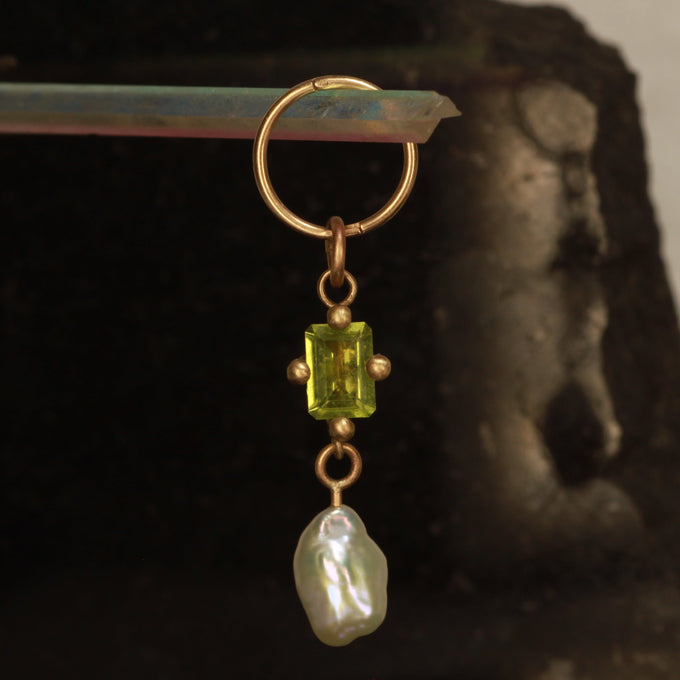 peridot pendant