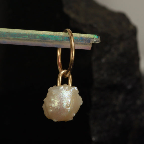 bommy knocker pearl earring