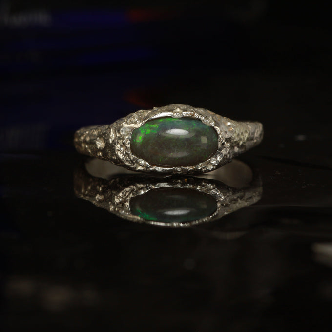 Moody green Australian opal ring size - 8