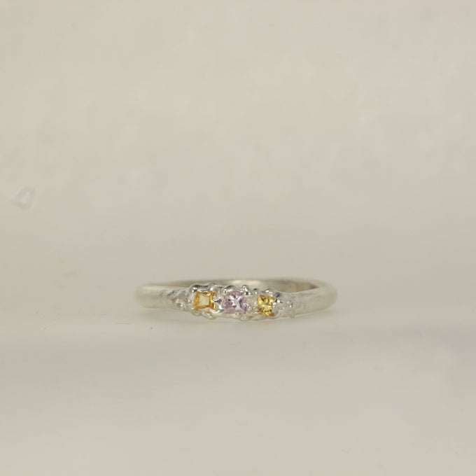 yellow and white sapphire band  size - 5.5 / K.5