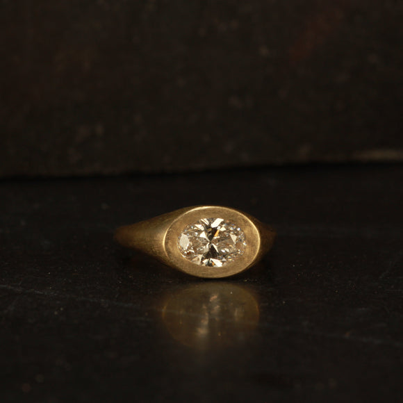 1 carat diamond ring  - Size 5.5 / L