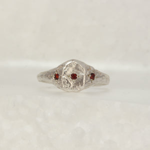 Garnet signet - Size 10.5/ V