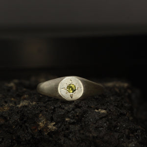 Green sapphire sun ring - Size 6.25 / M