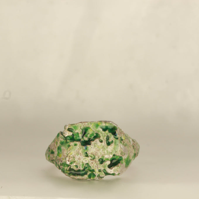 green glass enamel ring- Size 5.5 / K.5