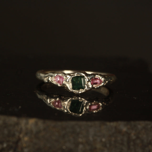 Melted teal sapphire ring double pink Size: 4.75 / J