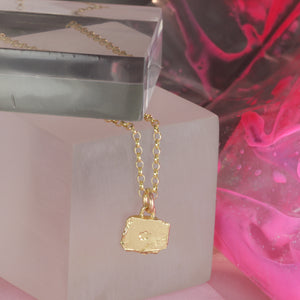 Lucky Clover Pendant - Gold