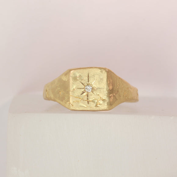 tiny diamond signet - size 8