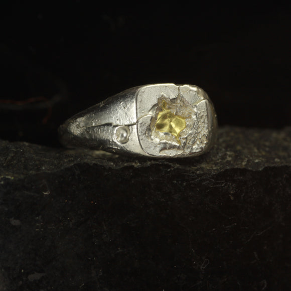 Cave ring