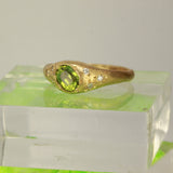 green sapphire ring - Size 8.5