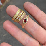 Squashed croissant ring 18k